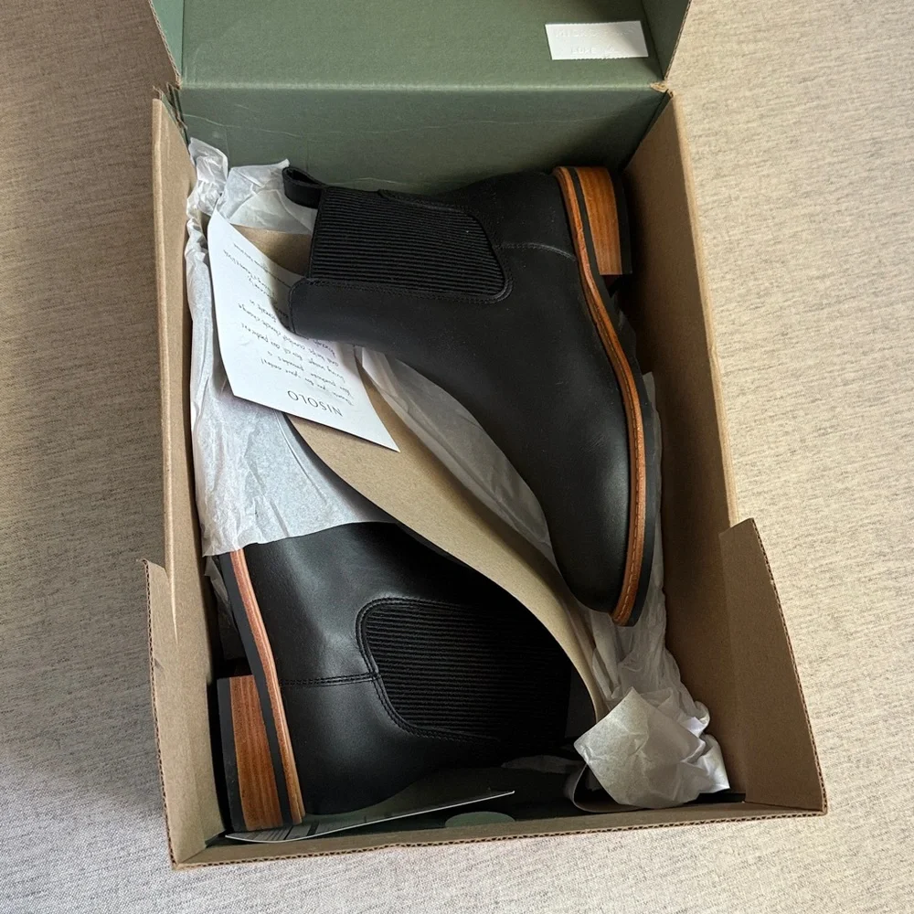 Nisolo Carmen Chelsea 2.0 Leather Ankle Boots - Picture 5 of 6